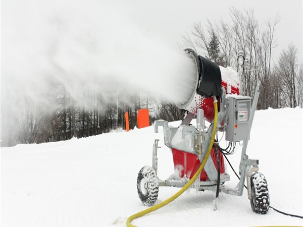 造雪機(jī)